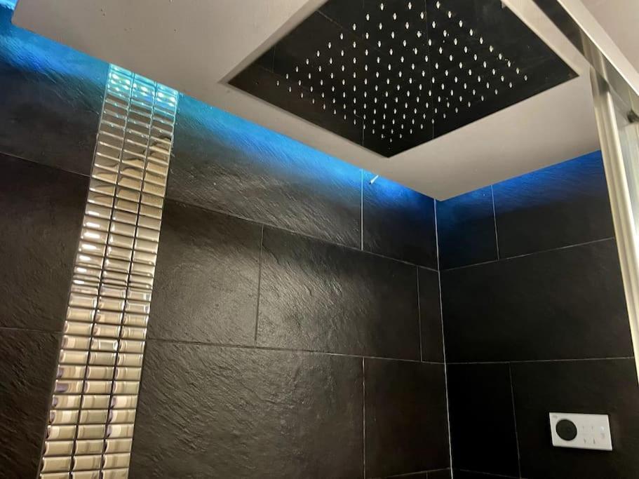 Nuevo!! Apartamento Lujo&Confort. Parking Seville Exterior photo